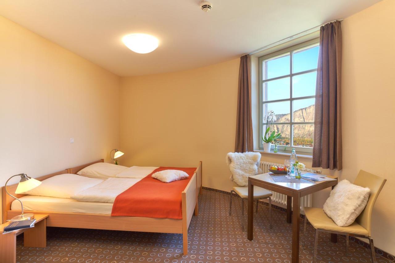Ev.Familienferien-Und Bildungsstaette Ebernburg Hotel Bad Münster am Stein-Ebernburg Kültér fotó